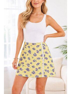 VTG Lilly Pulitzer Yellow Purple floral skirt size 8 Preppy Cottagecore Spring